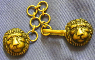 Clasp, Cape, Lion’s Head, Nursing Sister, First World War - Lion head fastener Nurse sister's
