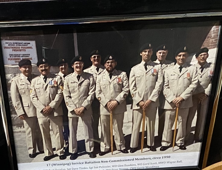 17 Service Battalion Non-Commissioned Officers (NCOs) in tan uniforms, Minto Armouries, circa 1990