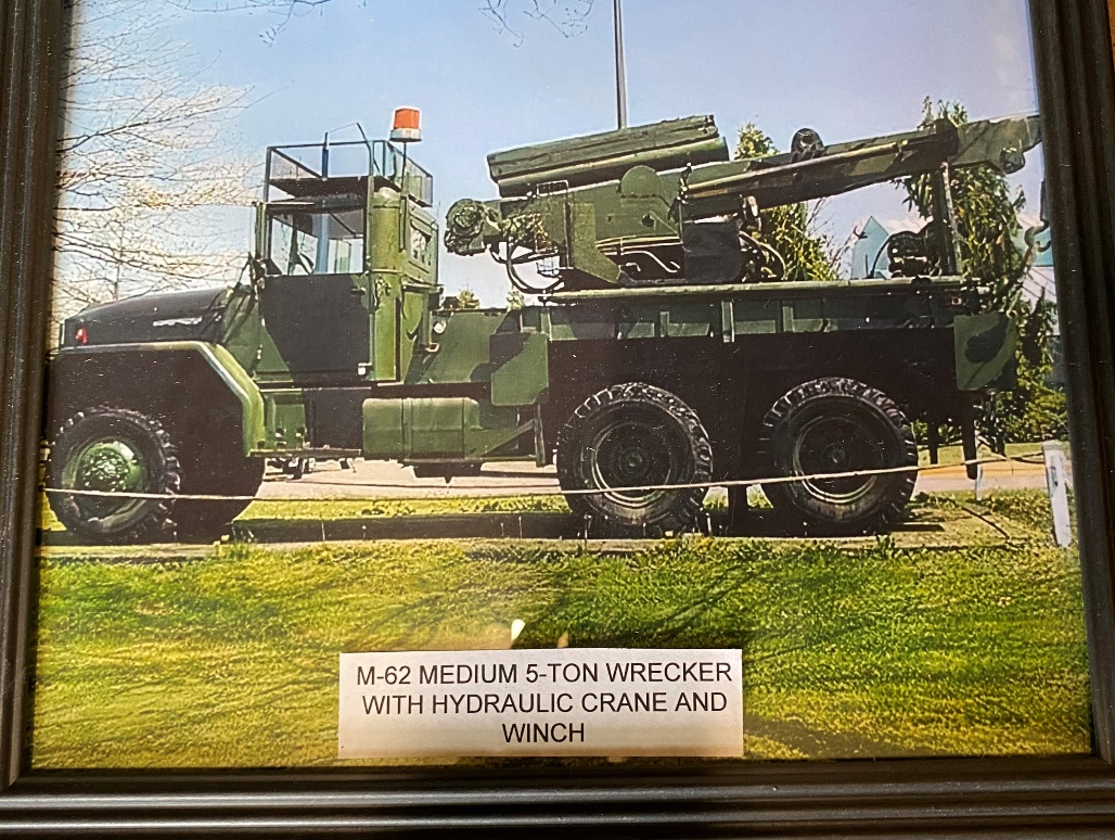 Truck, M62 Wrecker/Crane, 5-ton, 6x6 - image1