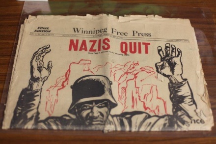 Newspaper, Winnipeg Free Press, 7 May 1945 - news paper nazis quit